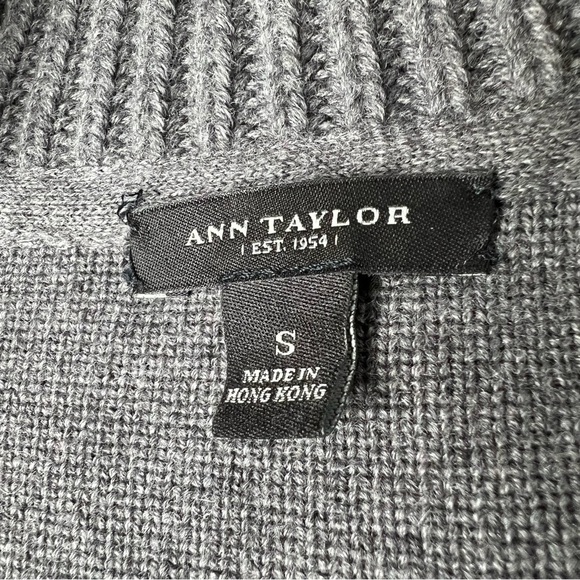 ANN TAYLOR Full Zip Buckle Collar Grey Wool Knit Moto Sweater Size S - Picture 13 of 16